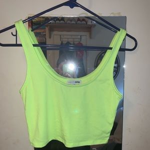 Fashion Nova crop tops!